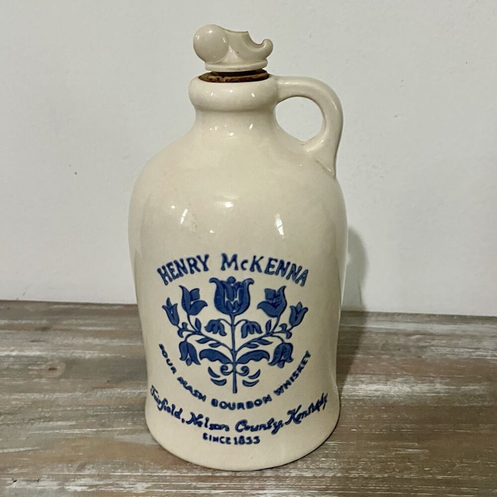 Vintage Henry McKenna Sour Mash Bourbon Beige Ceramic Jug Liquor Bottle w/ Cork